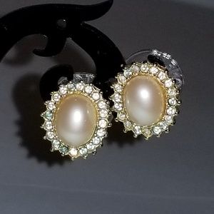 Monet button earrings